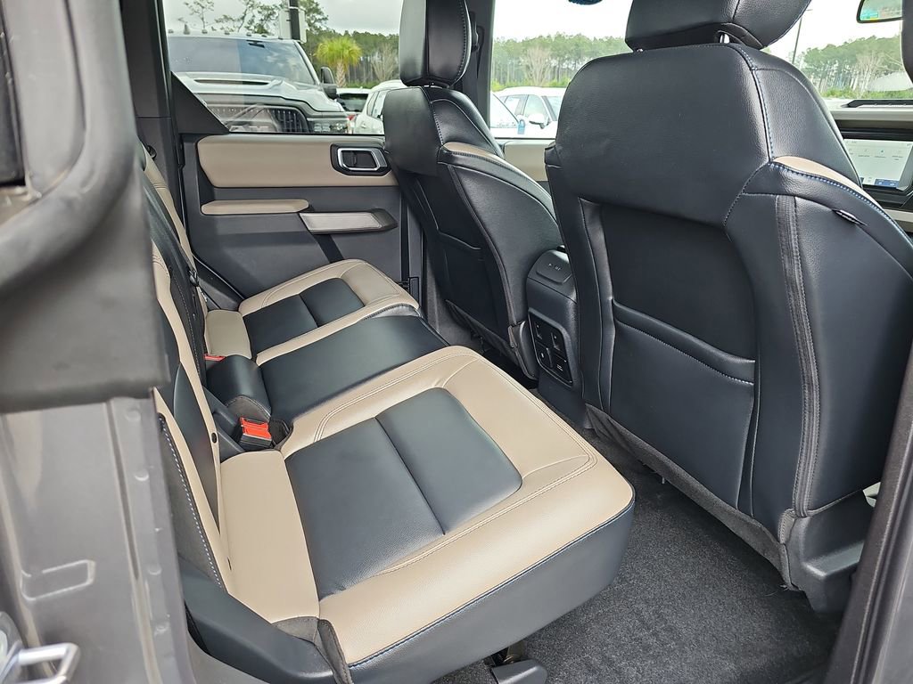 Used 2023 Ford Bronco Wildtrak image 14