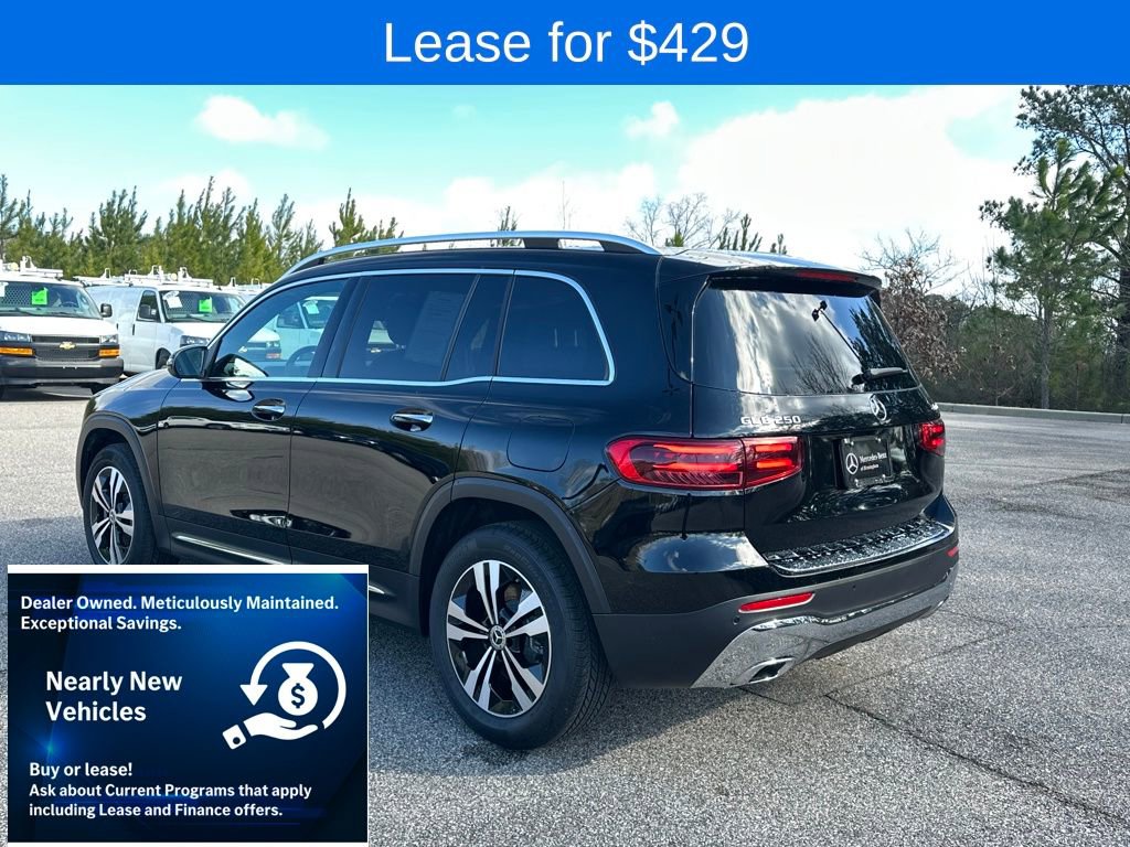 Used 2025 Mercedes-Benz GLB 250 4MATIC image 9