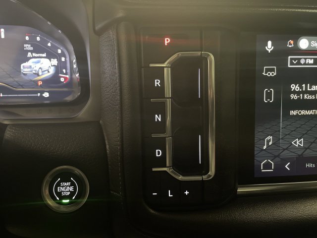 Used 2023 GMC Yukon XL Denali AWD/4WD image 20