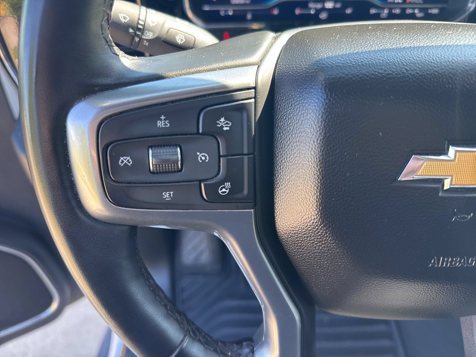 Used 2025 Chevrolet Silverado 2500 LT w/ Safety Package AWD/4WD image 27
