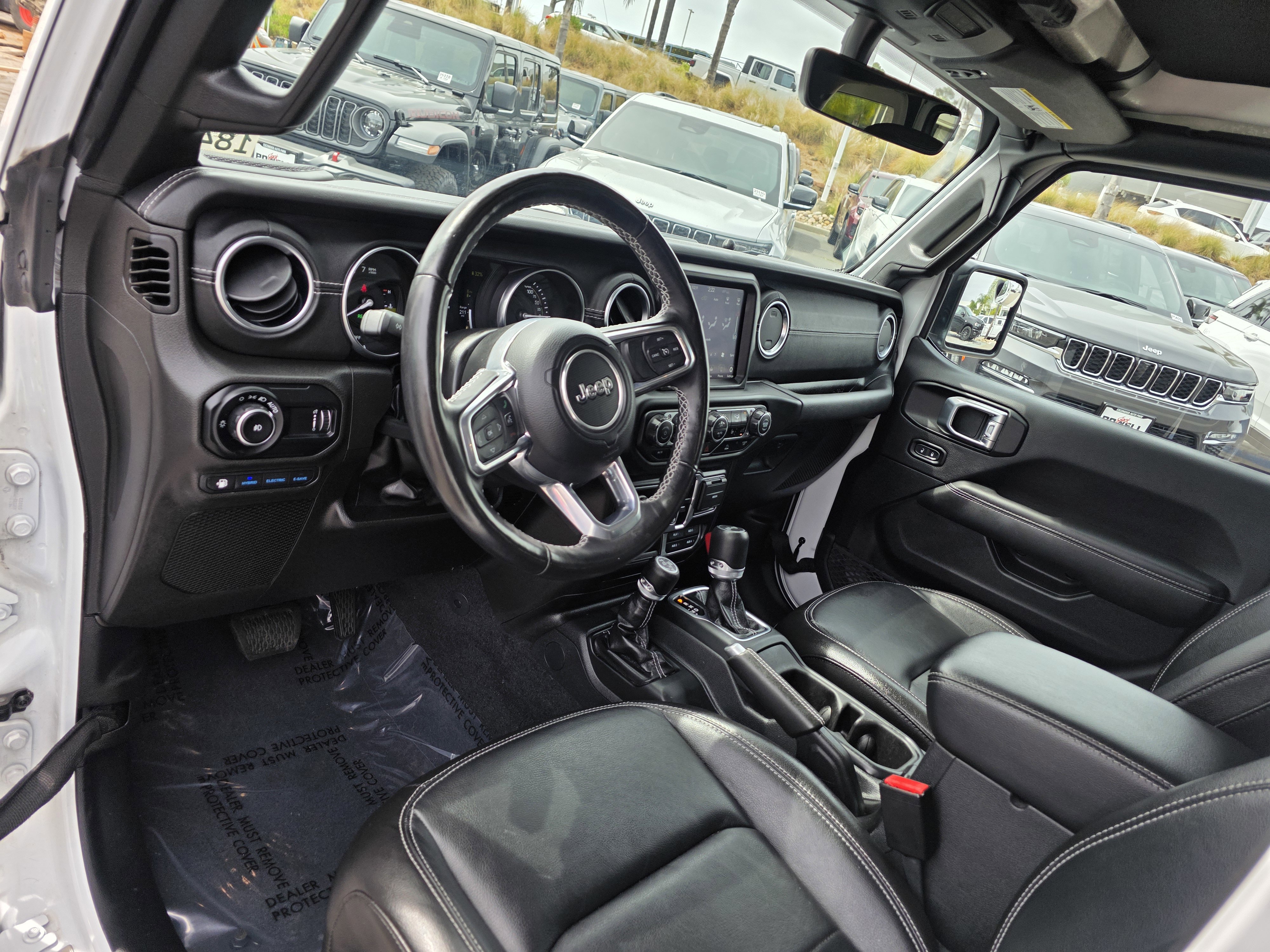 Certified 2023 Jeep Wrangler Unlimited Sahara w/ Cold Weather Group AWD/4WD image 10