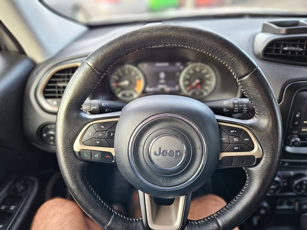 Used 2015 Jeep Renegade Limited w/ Safety & Security Group I AWD/4WD image 11