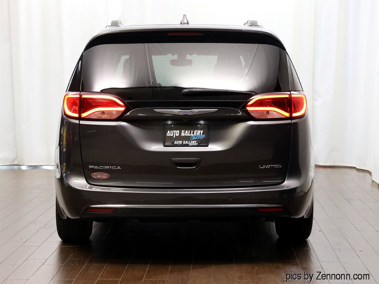 Used 2019 Chrysler Pacifica Limited FWD image 7