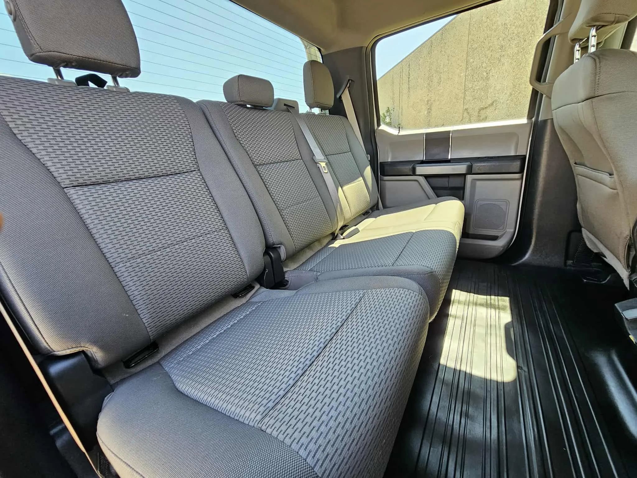 Used 2015 Ford F150 XLT w/ Trailer Tow Package AWD/4WD image 17
