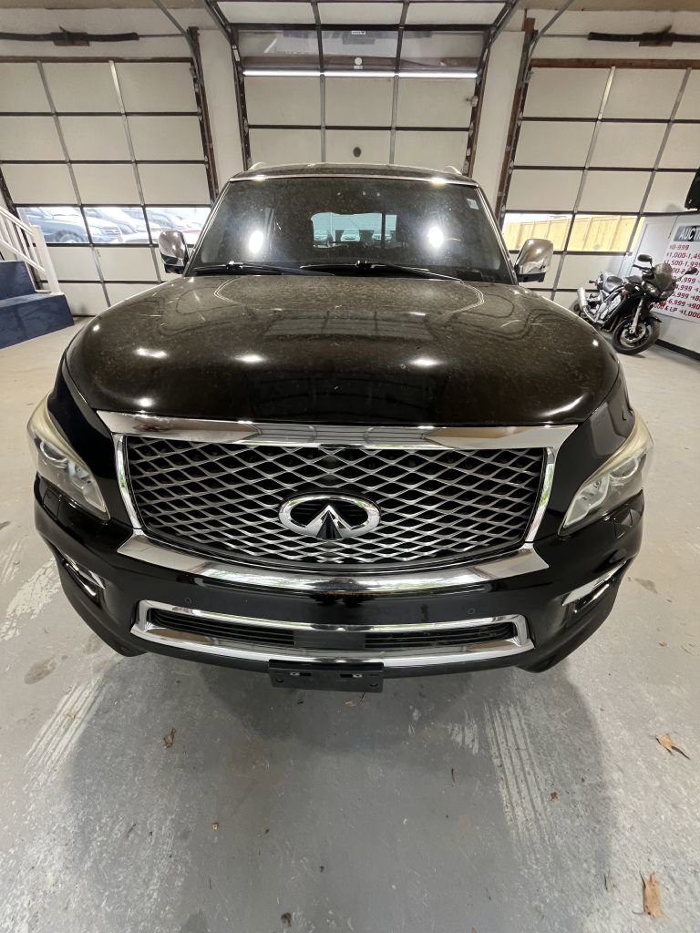 Used 2015 INFINITI QX80 4WD w/ Deluxe Technology Package image 3