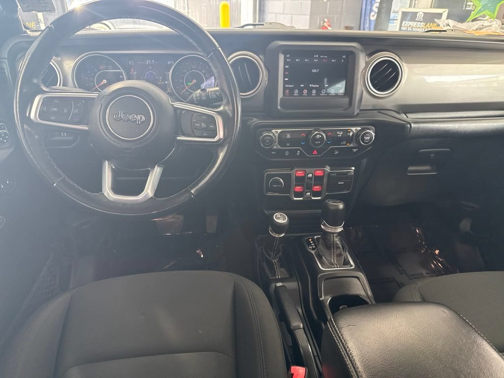 Used 2020 Jeep Wrangler Unlimited Sahara AWD/4WD image 19