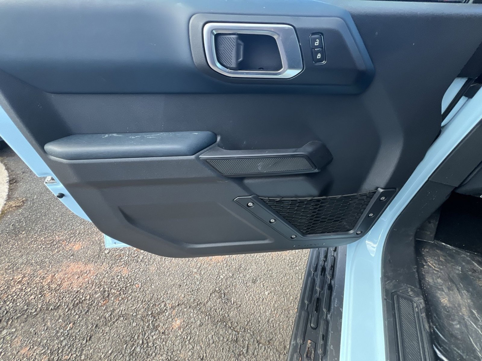 New 2025 Ford Bronco Heritage Edition image 15