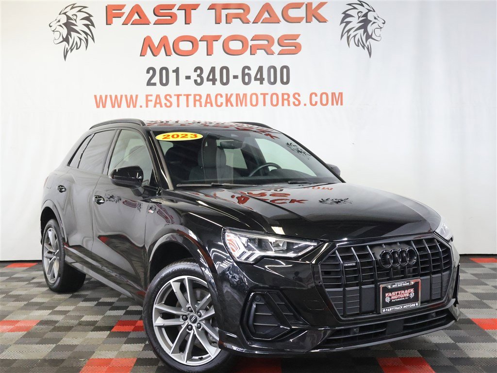 Used 2023 Audi Q3 2.0T Premium Plus w/ Premium Plus Package image 3
