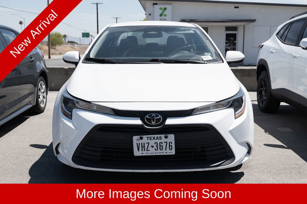 Used 2024 Toyota Corolla LE FWD image 2