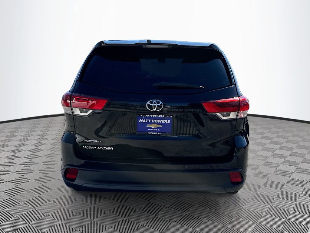Used 2019 Toyota Highlander LE image 6