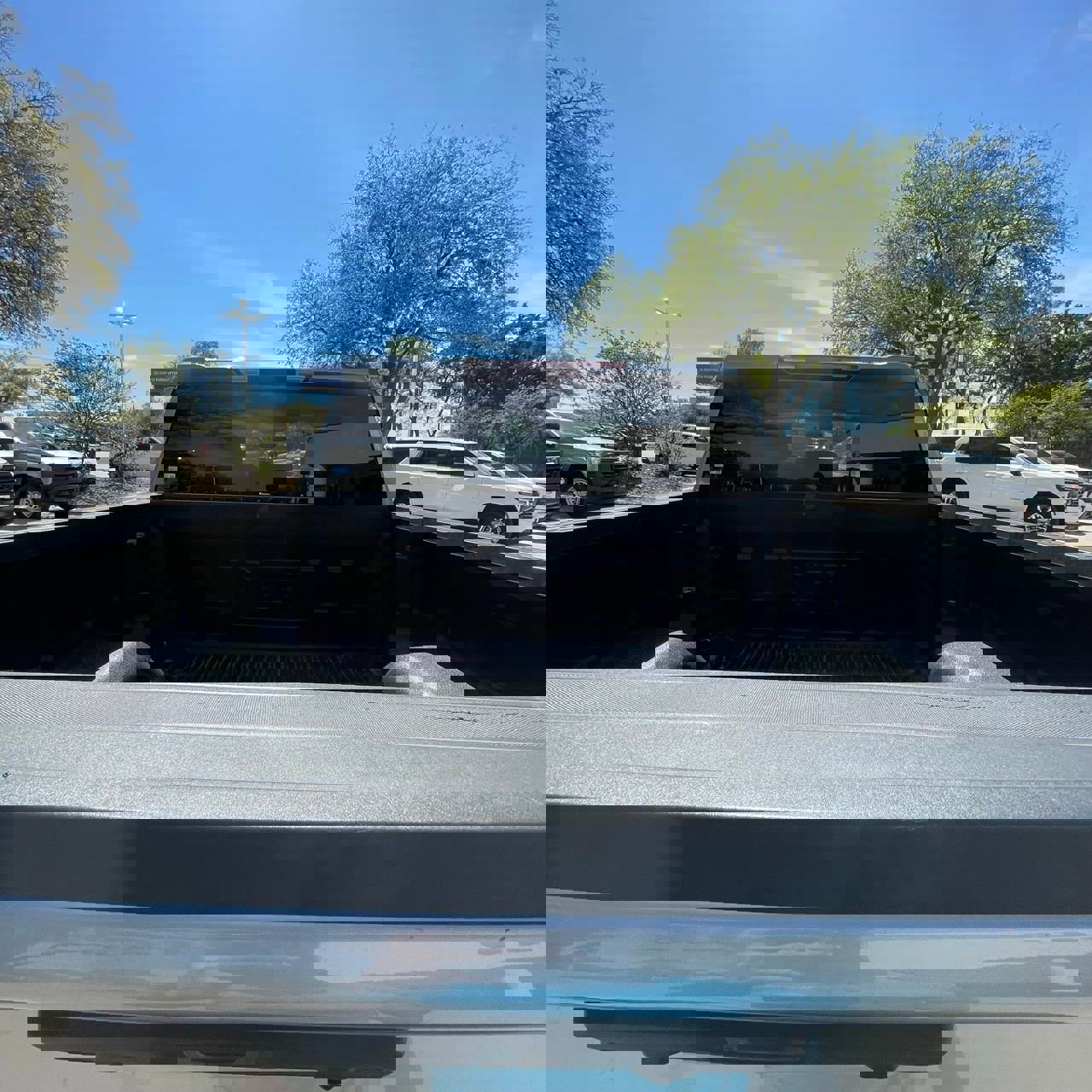 Used 2025 Chevrolet Silverado 1500 LT image 26