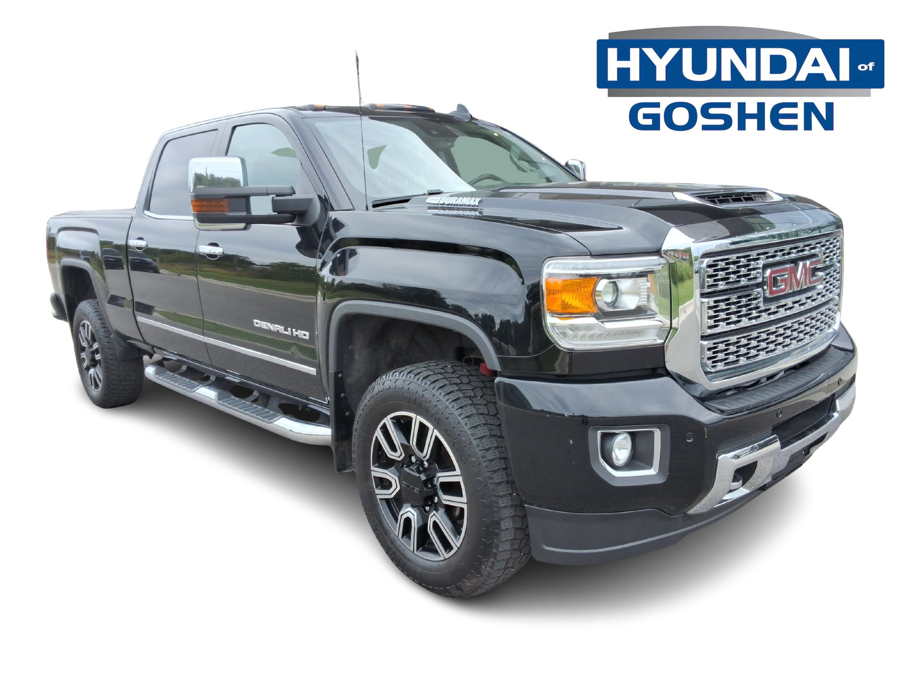 Used 2019 GMC Sierra 2500 Denali w/ Duramax Plus Package AWD/4WD image 3