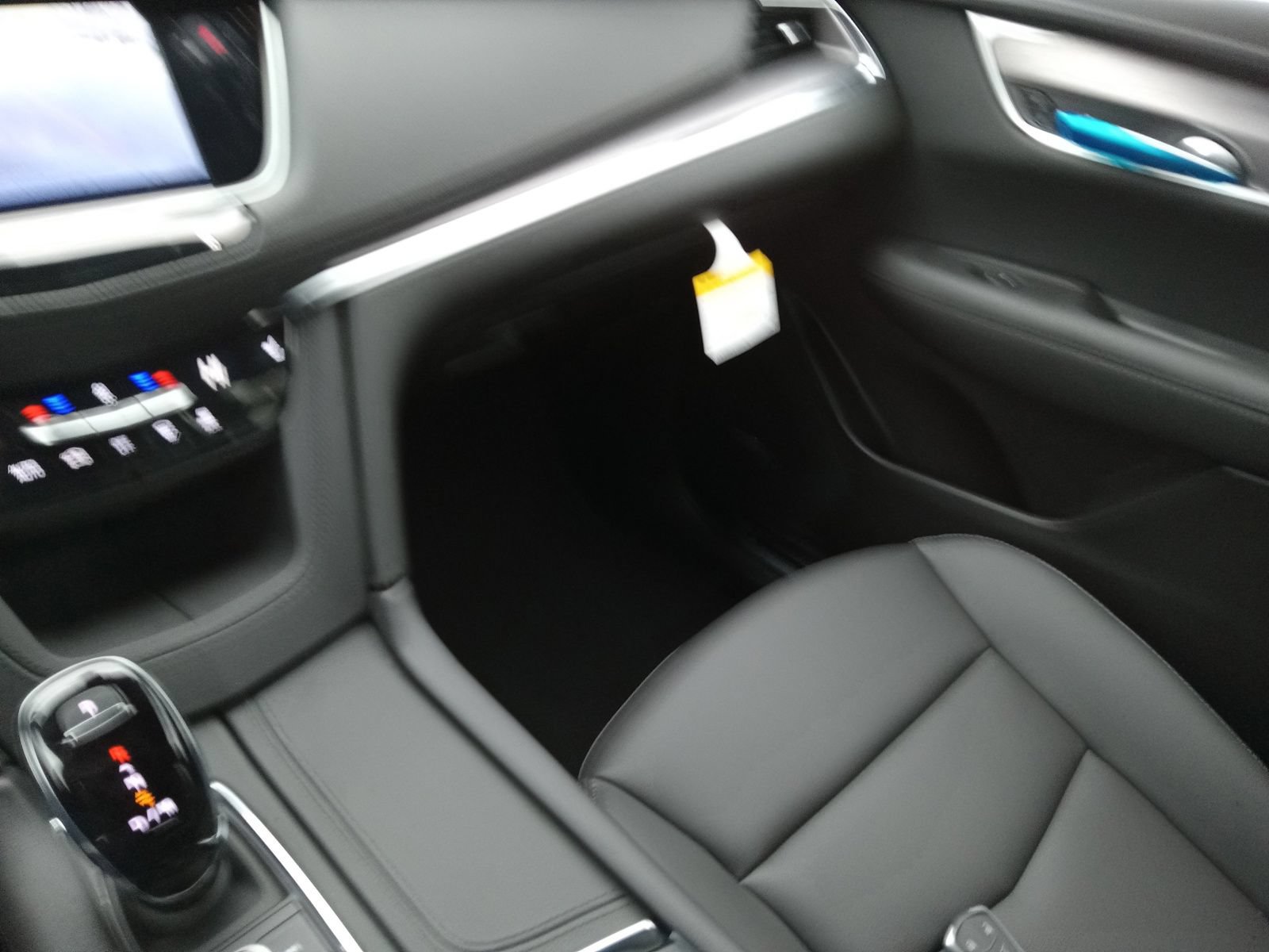 New 2026 Cadillac XT5 Luxury AWD/4WD image 18