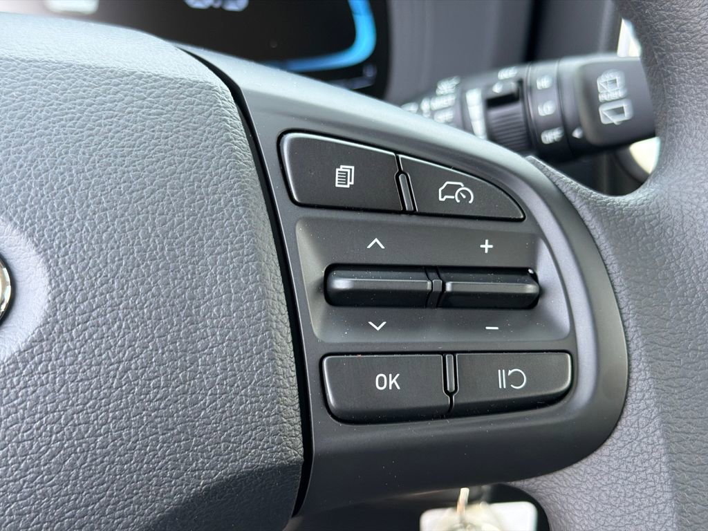 New 2026 Hyundai Venue SE image 25