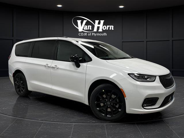 New 2026 Chrysler Pacifica Select image 41