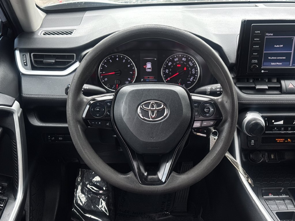 Used 2021 Toyota RAV4 LE AWD/4WD image 13