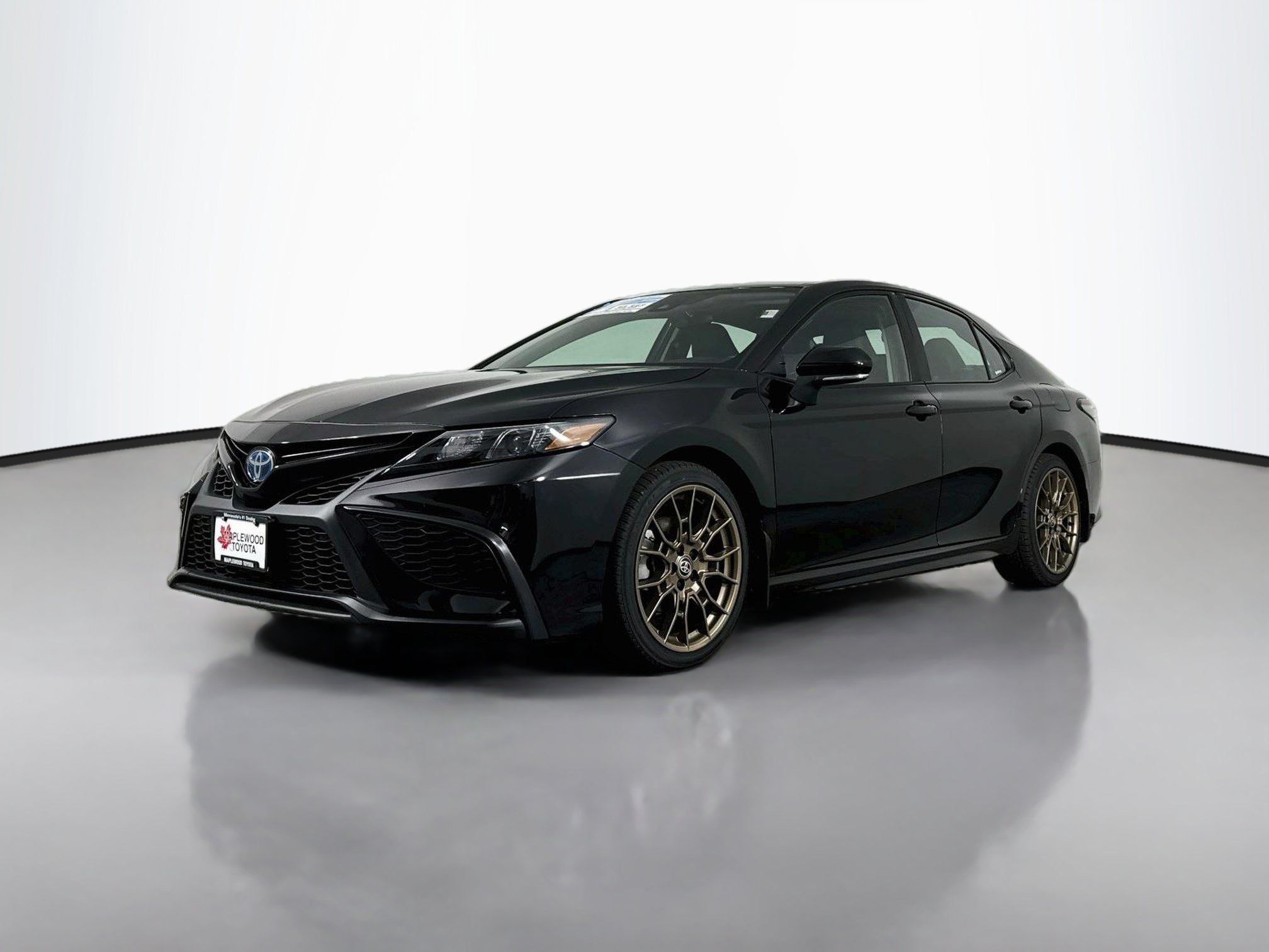 Certified 2024 Toyota Camry SE FWD image 3