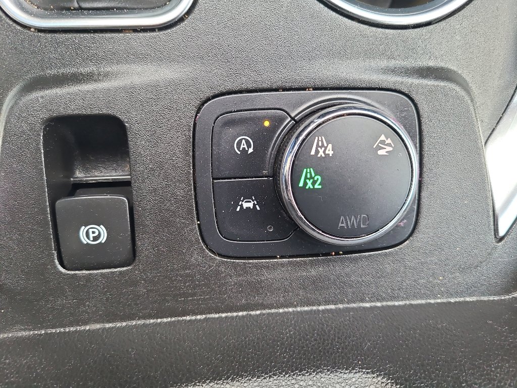 Used 2022 Chevrolet Traverse LS AWD/4WD image 20