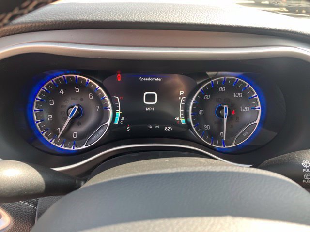 New 2027 Chrysler Pacifica Limited AWD/4WD image 16