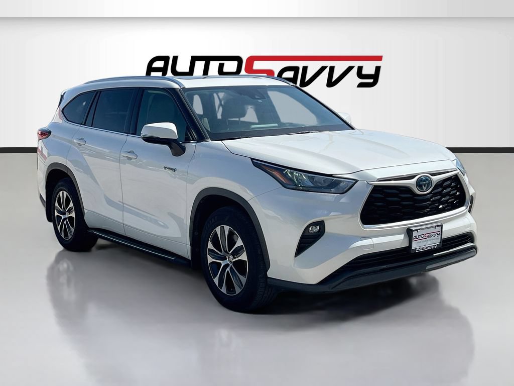 Used 2020 Toyota Highlander XLE FWD image 1