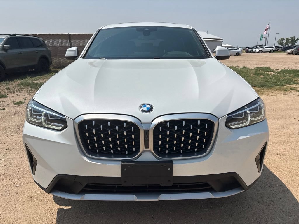 Used 2024 BMW X4 xDrive30i w/ Parking Assistance Package AWD/4WD image 8