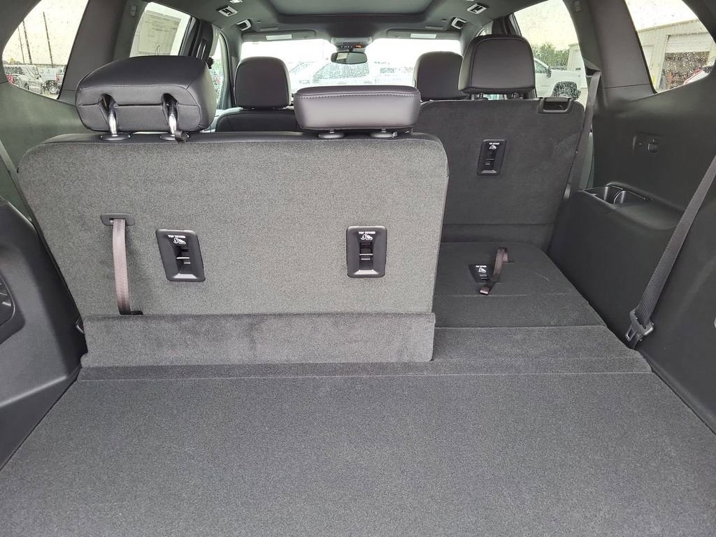 New 2025 GMC Acadia Elevation w/ Elevation Premium Package image 25