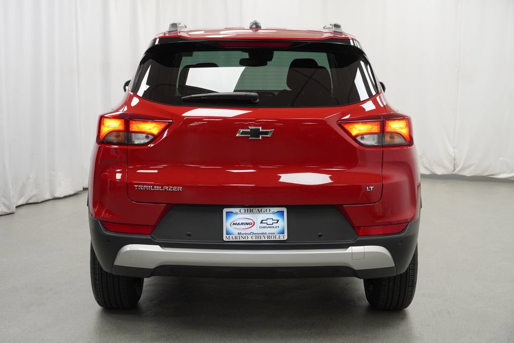 New 2026 Chevrolet TrailBlazer LT w/ LT Cold Weather Package FWD image 35