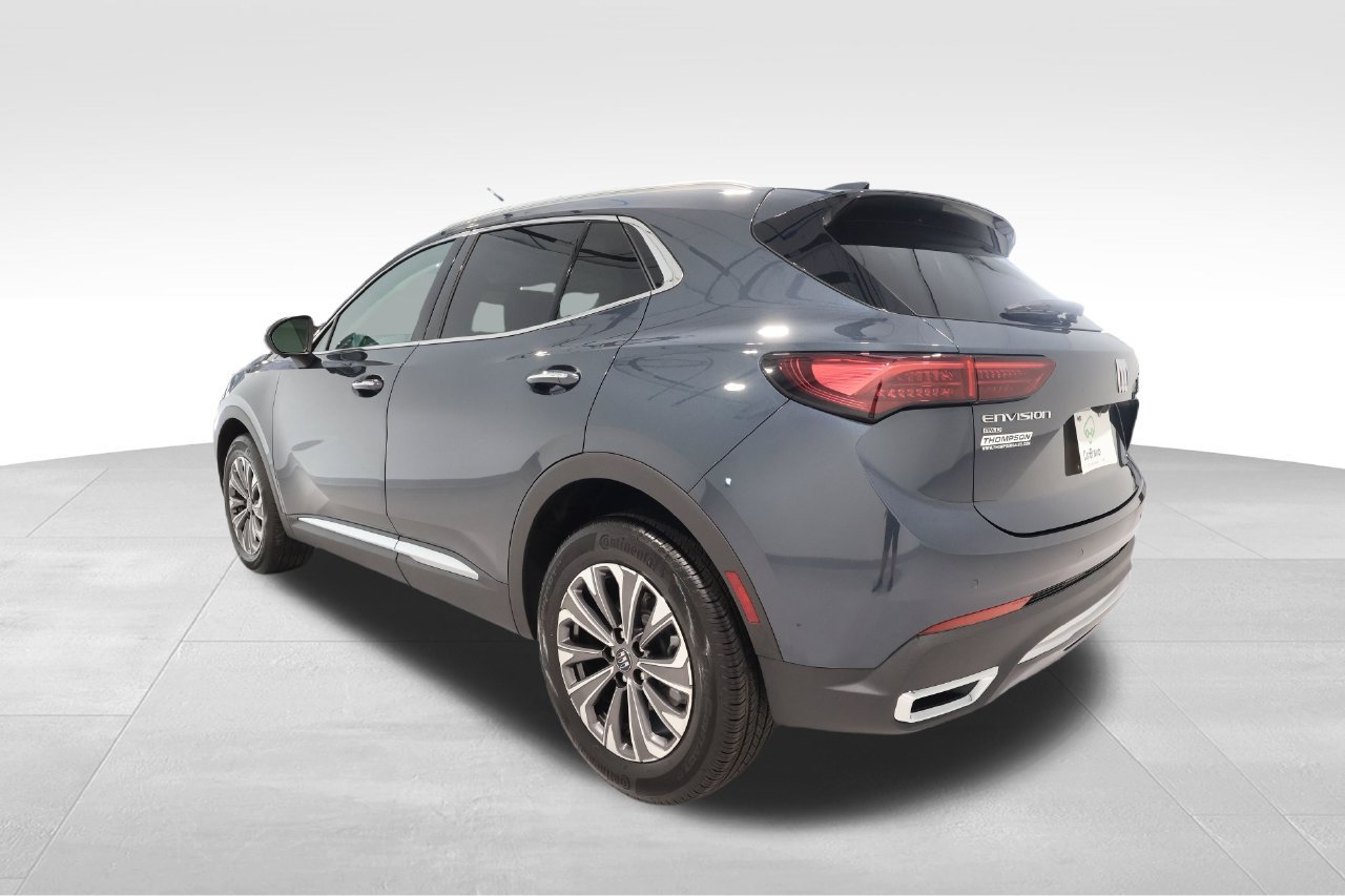 Certified 2026 Buick Envision Preferred AWD/4WD image 2