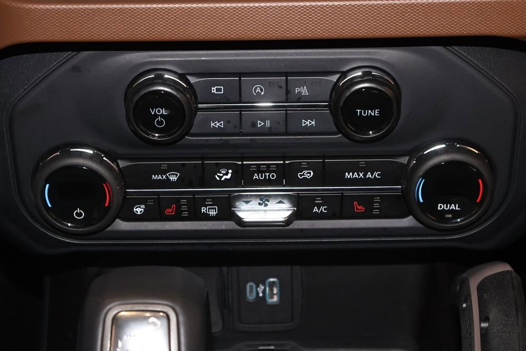 Certified 2024 Ford Bronco Outer Banks image 32