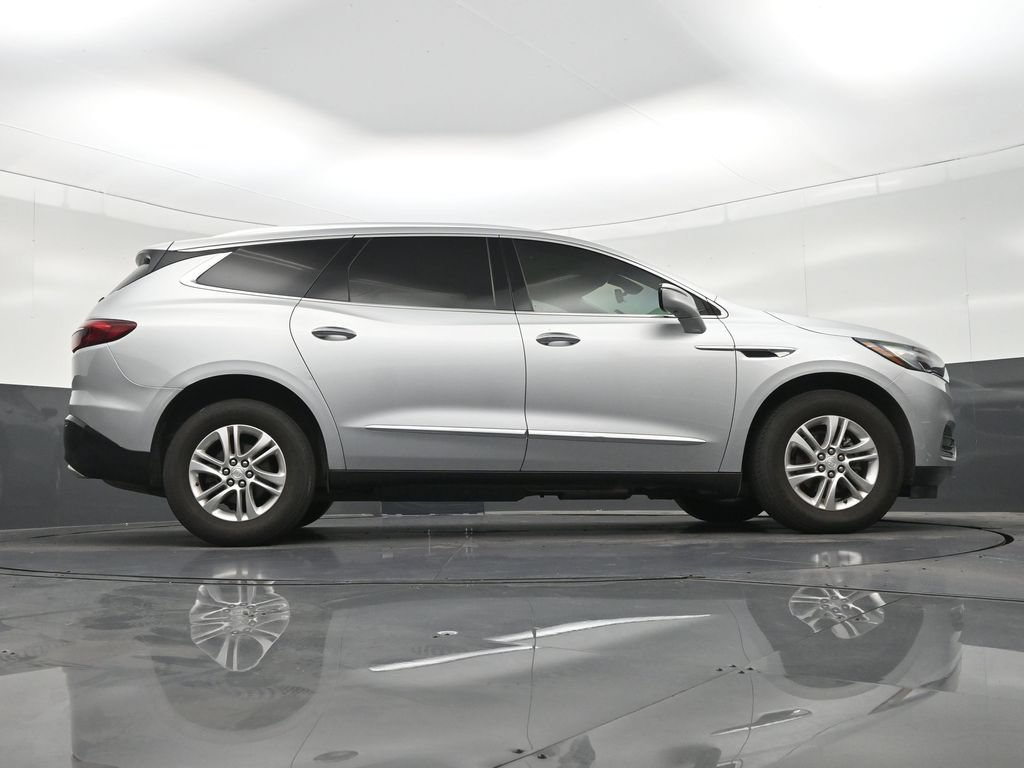 Used 2021 Buick Enclave Essence w/ Sound and Sites Package FWD image 29