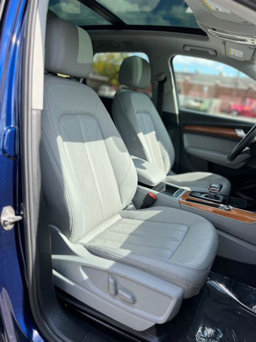 Used 2022 Audi Q5 2.0T Premium Plus w/ Premium Plus Package image 27
