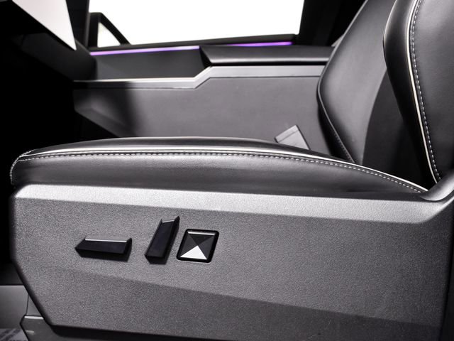 Used 2024 Tesla Cybertruck AWD Crew Cab image 5