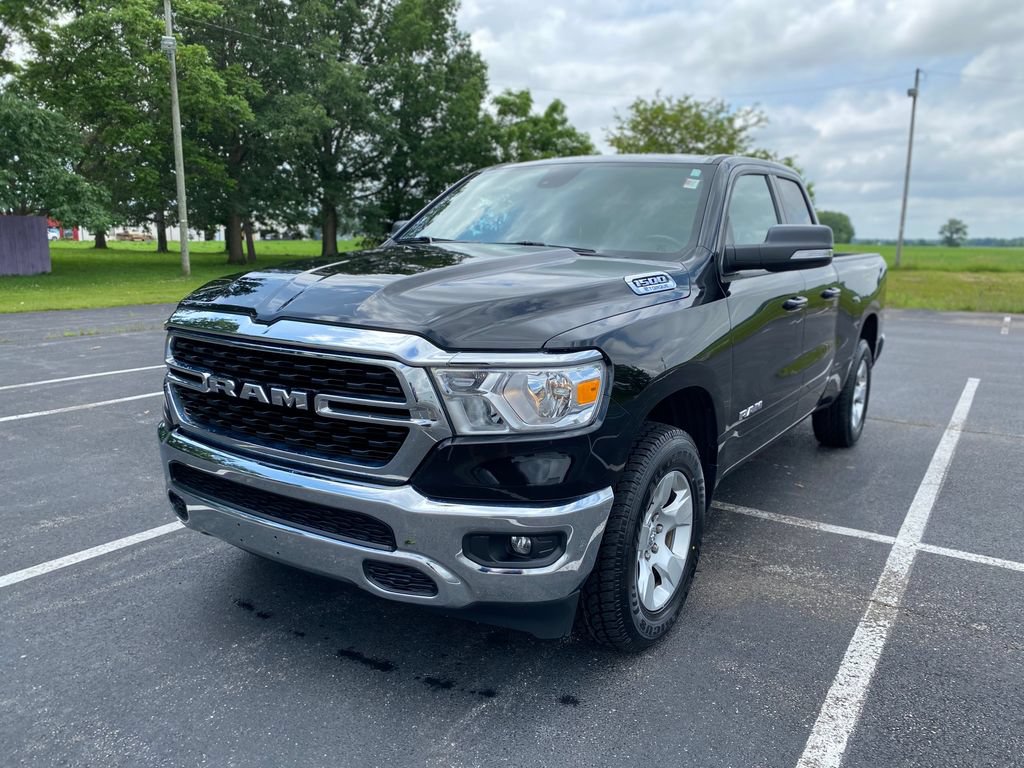 Used 2022 RAM 1500 Big Horn AWD/4WD image 3
