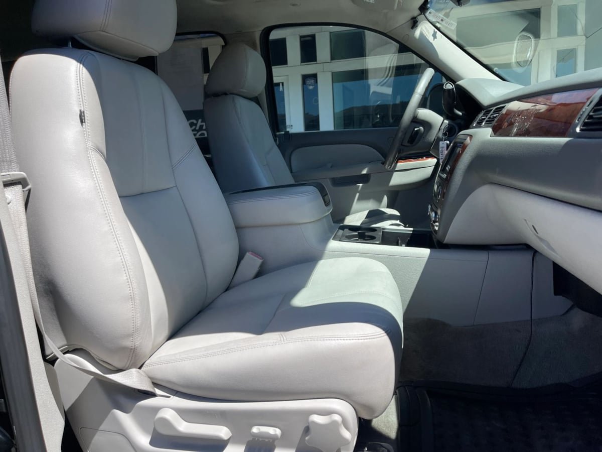 Used 2012 Chevrolet Tahoe LT AWD/4WD image 31