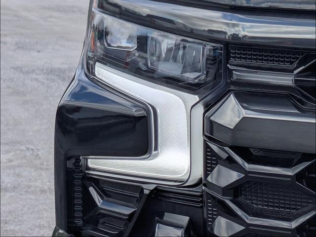 New 2026 Chevrolet Silverado 1500 ZR2 w/ LPO, Dark Essentials Package AWD/4WD image 12