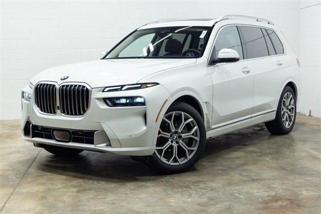 Certified 2025 BMW X7 xDrive40i image 8