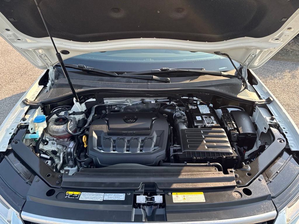 Used 2021 Volkswagen Tiguan SE R-Line AWD/4WD image 8