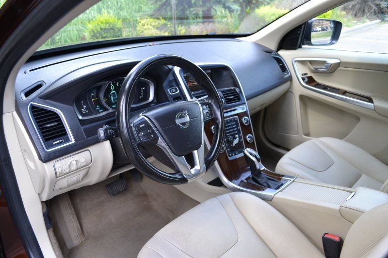 Used 2015 Volvo XC60 T6 Premier Plus AWD/4WD image 21
