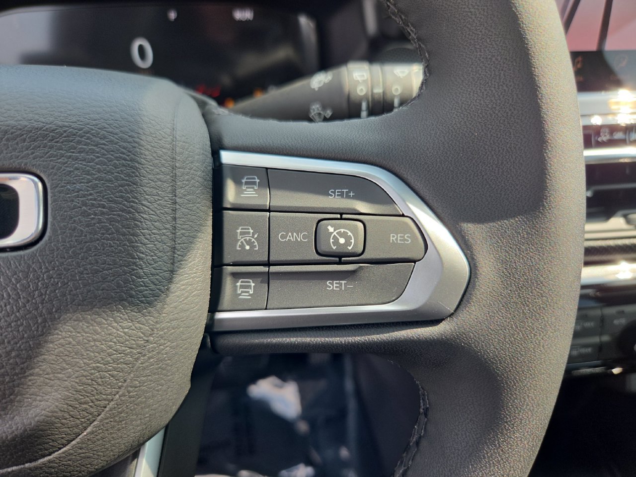 New 2026 Jeep Compass Limited w/ Sun, Sound & Navigation Group AWD/4WD image 29