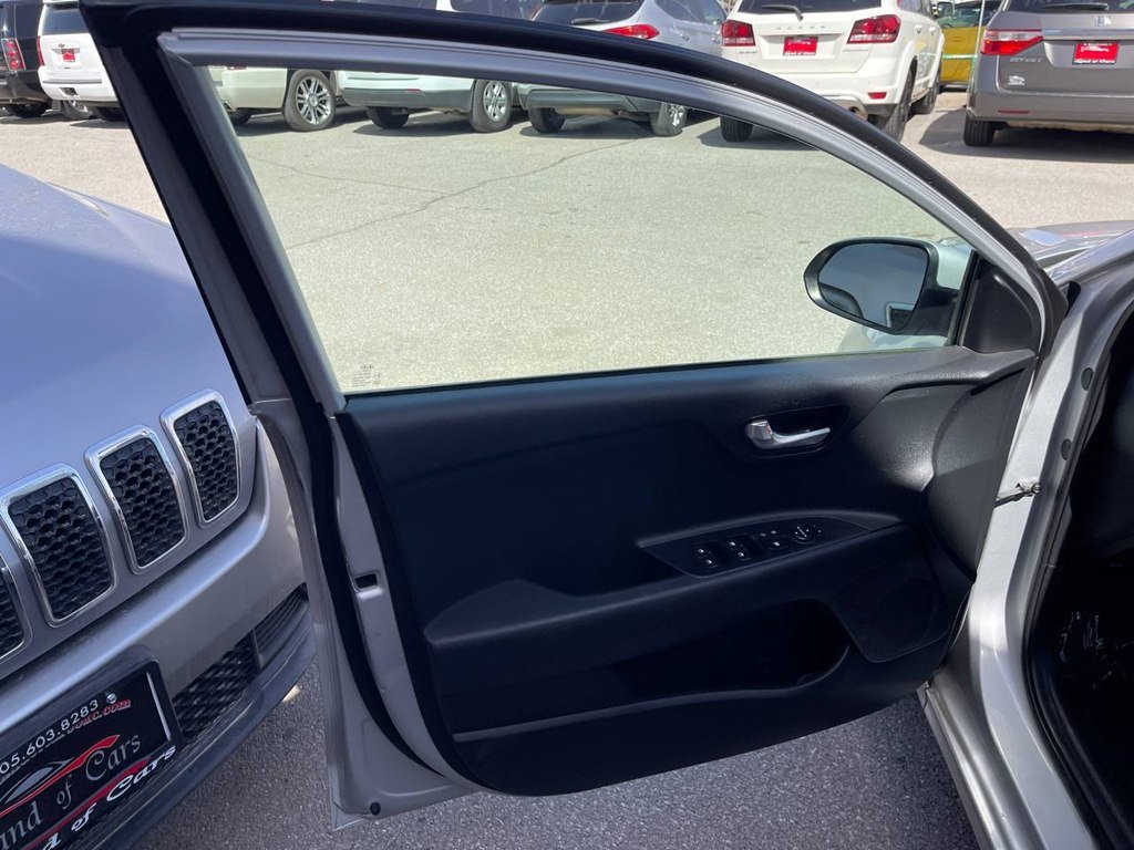 Used 2019 Kia Rio LX image 8