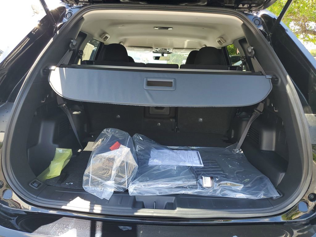 New 2026 Mitsubishi Outlander ES image 9