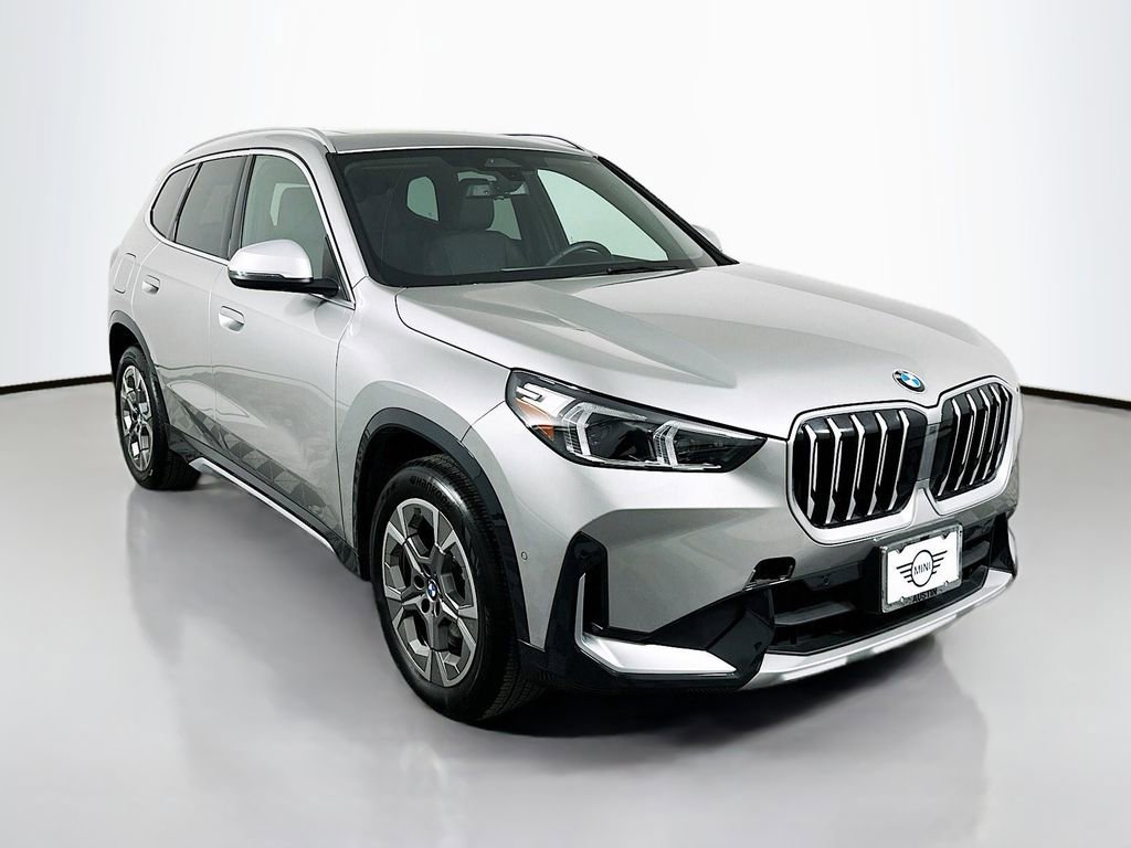 Used 2024 BMW X1 xDrive28i image 3