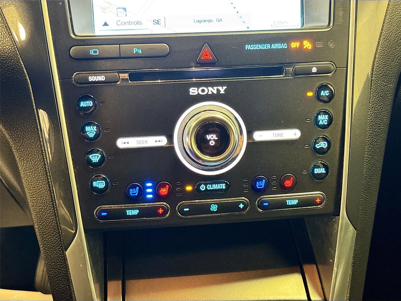 Used 2017 Ford Explorer Limited FWD image 16
