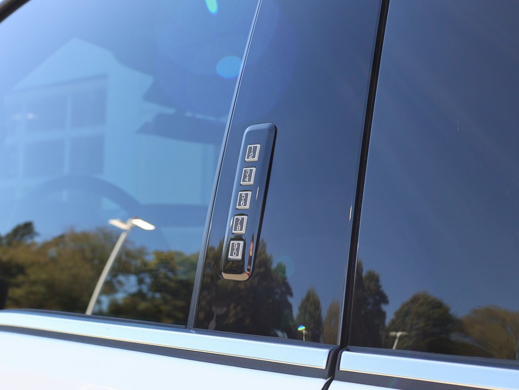 Used 2022 Ford F150 Platinum w/ Equipment Group 701A High image 11