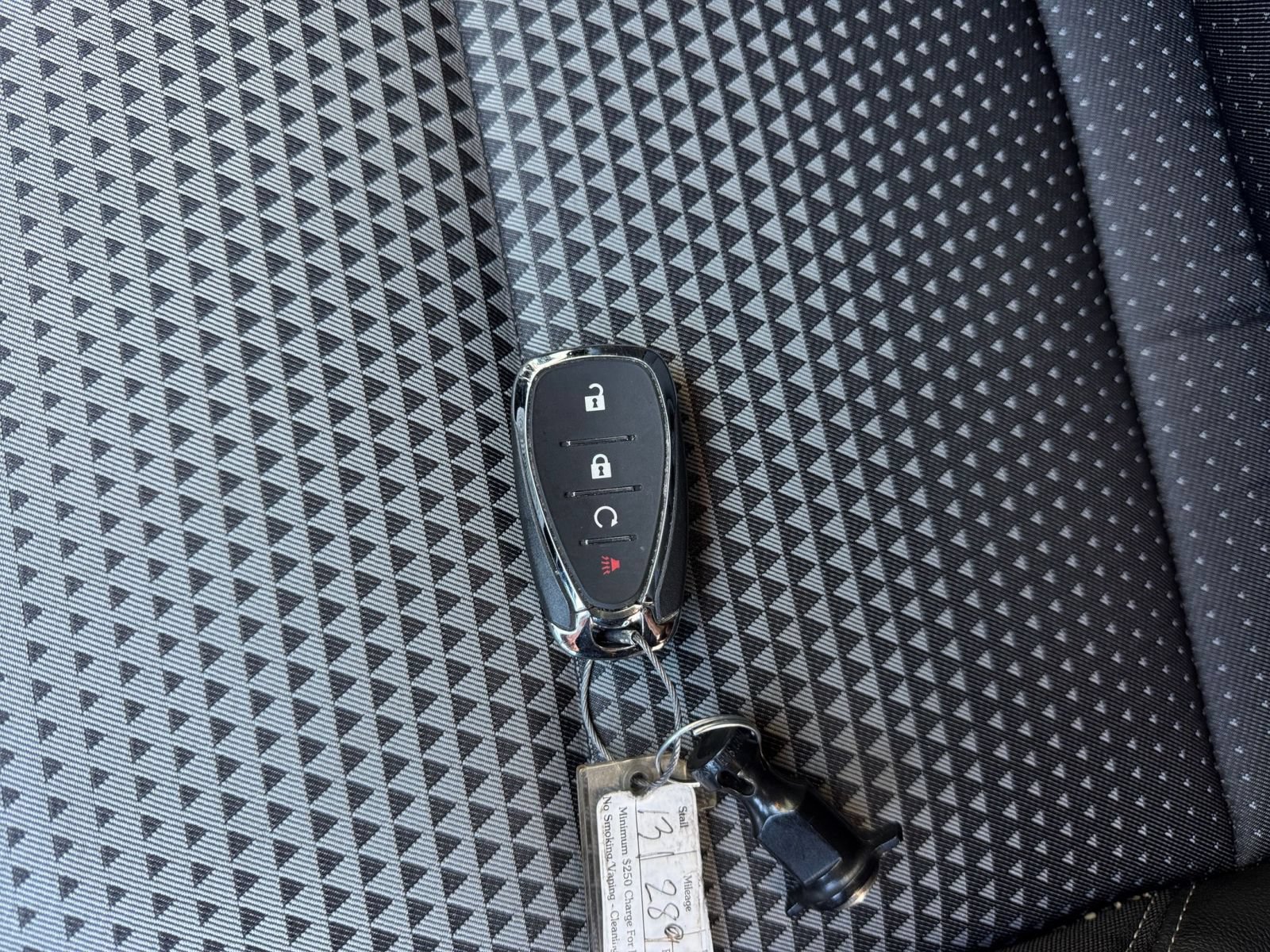 Used 2025 Chevrolet Trax LT w/ LT Convenience Package FWD image 20