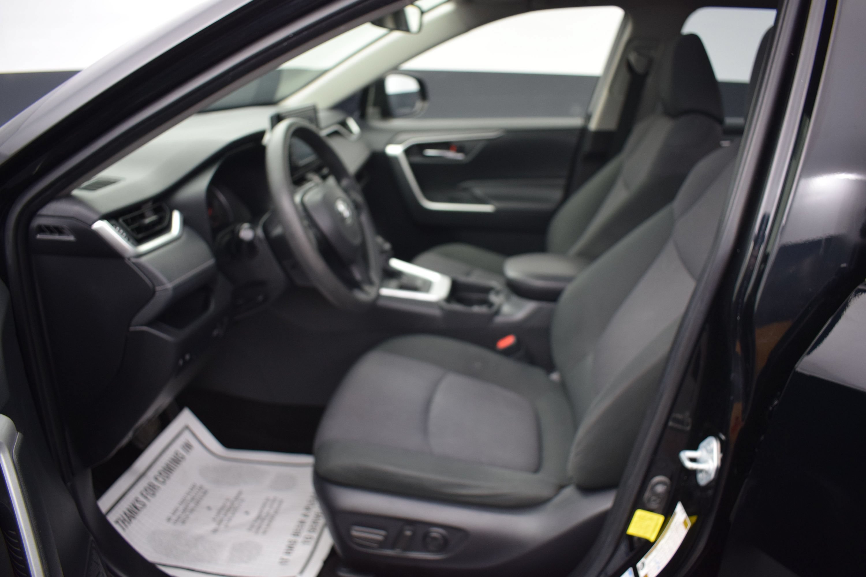 Used 2019 Toyota RAV4 XLE w/ Convenience Package AWD/4WD image 14