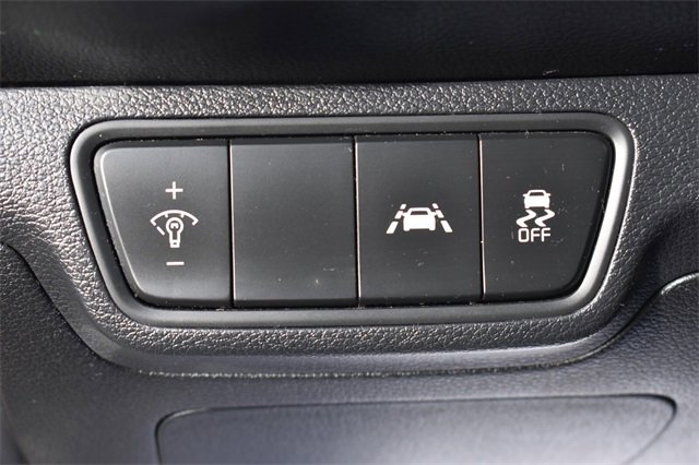 Used 2020 Kia Forte LXS image 18