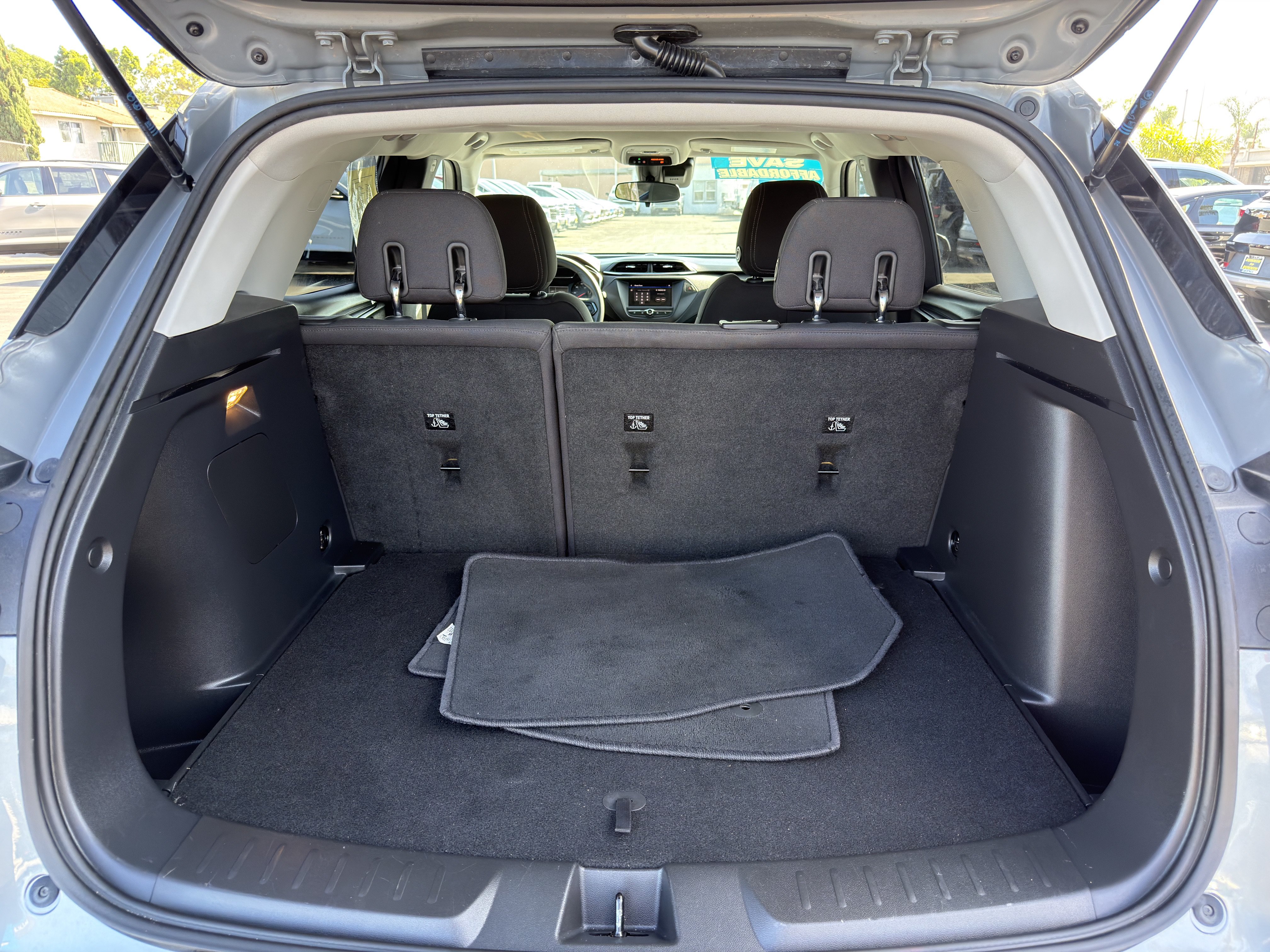 Used 2023 Chevrolet TrailBlazer LT FWD image 15