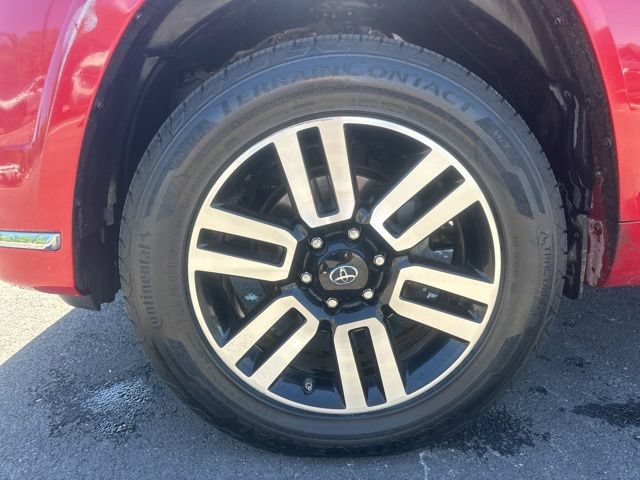 Used 2018 Toyota 4Runner Limited AWD/4WD image 9