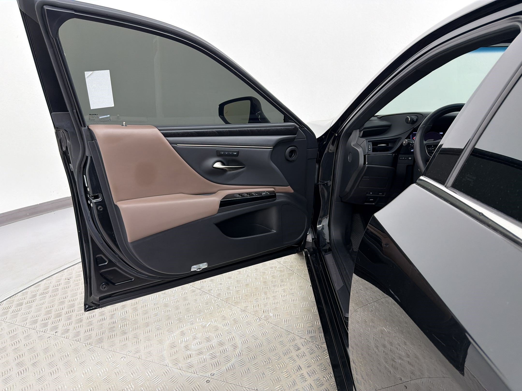 Certified 2022 Lexus ES 350 w/ Premium Package FWD image 14
